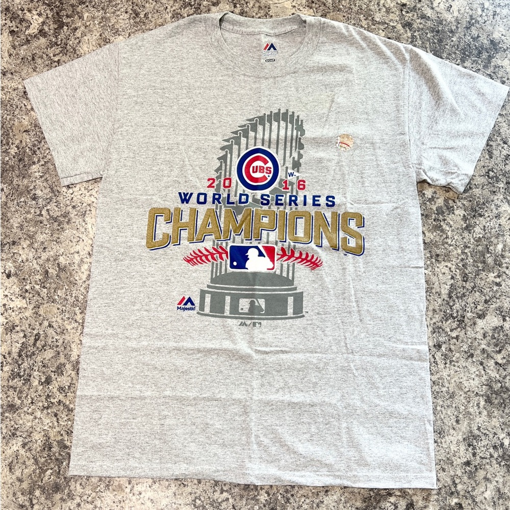2016 Chicago Cubs World Series Championship Majestic‎ Brand T Shirt Size Small